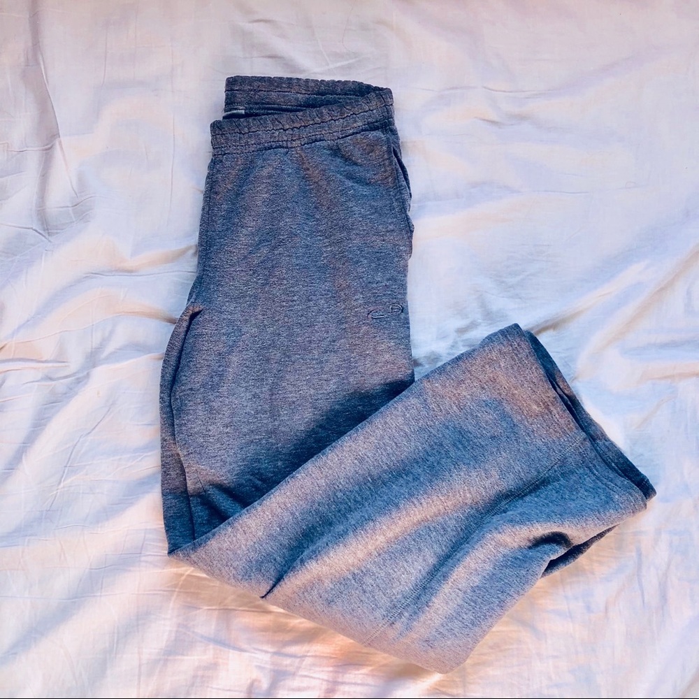 🌻 Grey Champion Sweatpants